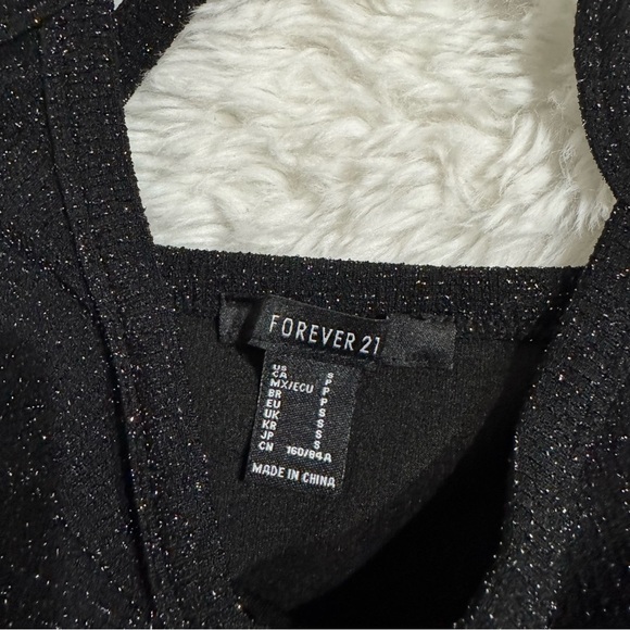 Forever 21 Small Cropped Racerback Shimmer Top in Black - Picture 3 of 5